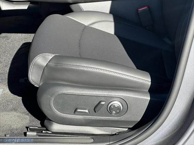 2027 Genesis GV60 19