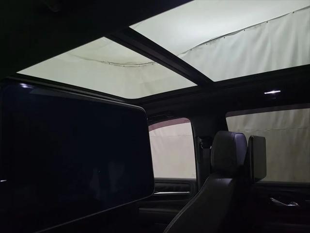 2023 GMC Yukon 4WD Denali