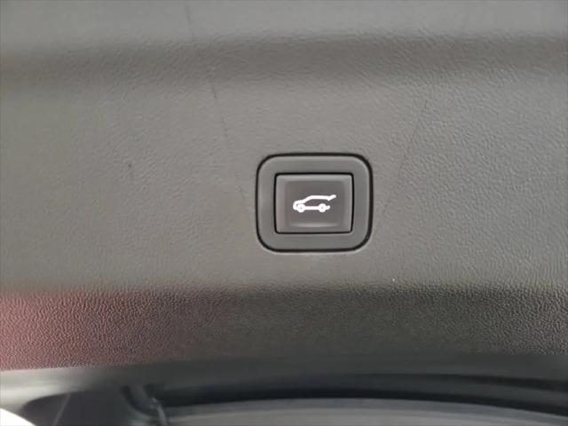2023 GMC Yukon 4WD Denali