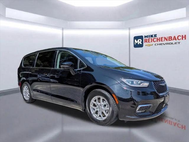 2024 Chrysler Pacifica Touring L for sale in Okatie, SC