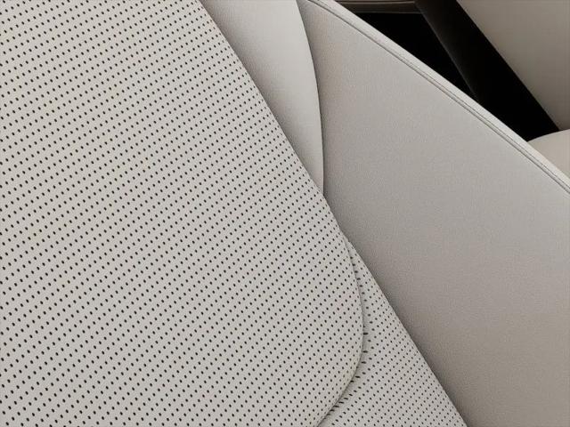 2027 Genesis GV70 2.5T Advanced