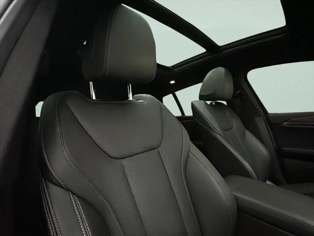 2024 BMW X4 xDrive30i