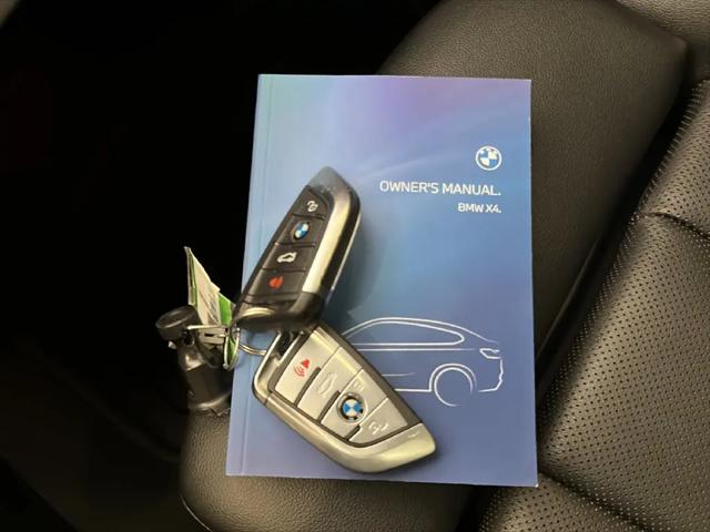 2024 BMW X4 xDrive30i