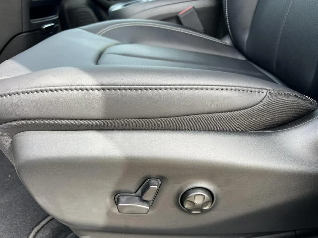 2027 Chrysler Pacifica Select AWD