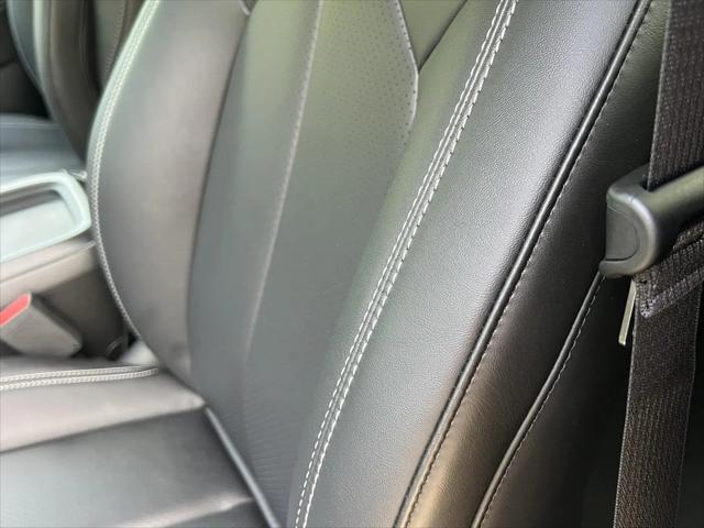 2027 Chrysler Pacifica Select AWD