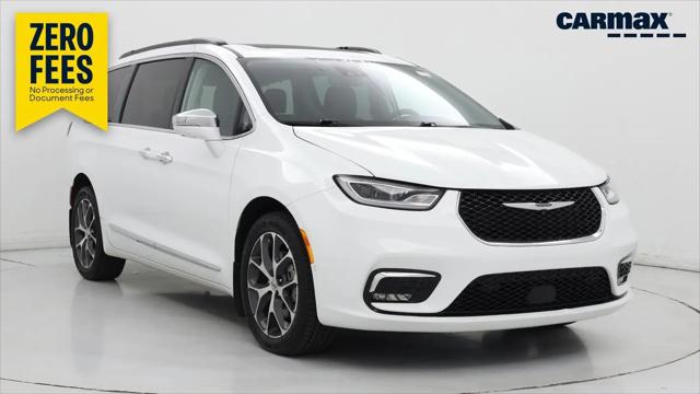 2022 Chrysler Pacifica Limited for sale in Kentwood, MI