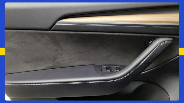 2021 Tesla Model 3 Standard Range Plus Rear-Wheel Drive