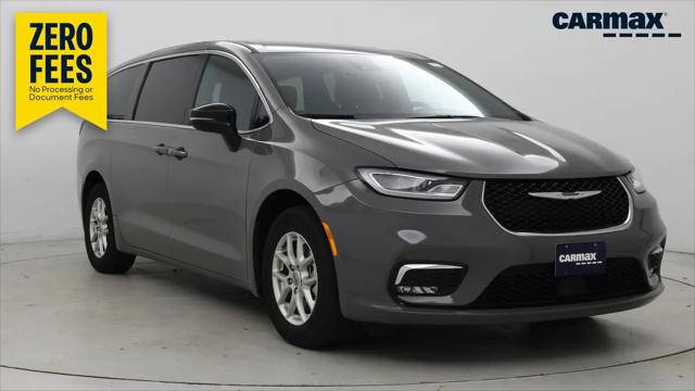 2025 Chrysler Pacifica Select for sale in Norwood, MA