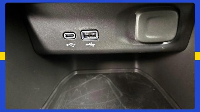 2025 Buick NV Sport Touring FWD