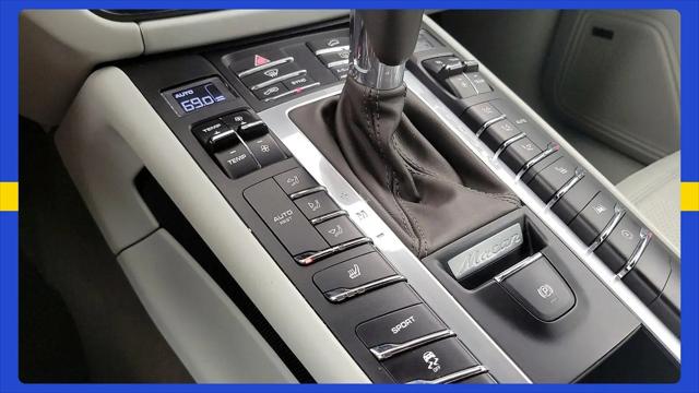 2020 Porsche Macan Macan