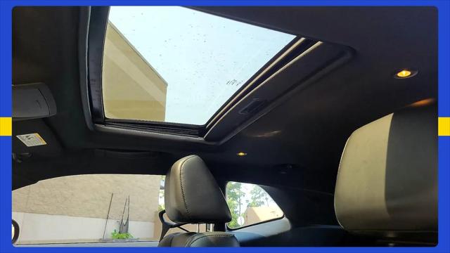 2016 Dodge Challenger SXT Plus