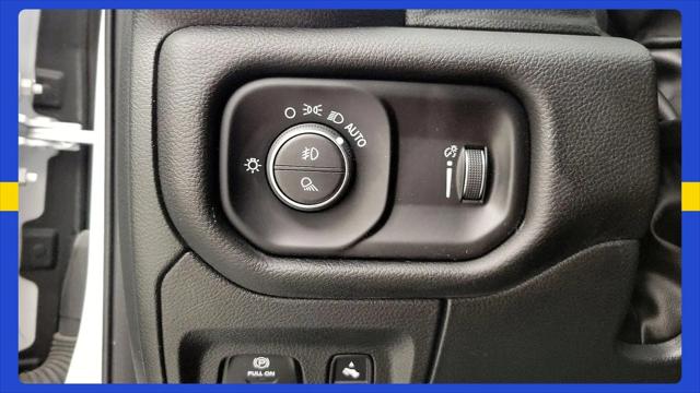 2025 Ram 1500 Lone Star Crew Cab 4x4 57 Box