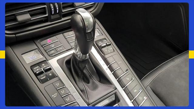 2021 Porsche Macan Macan