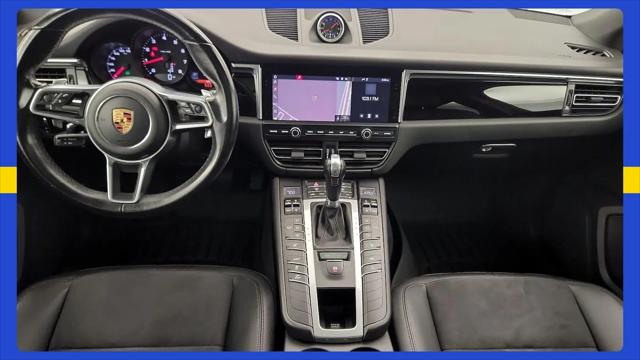 2021 Porsche Macan Macan