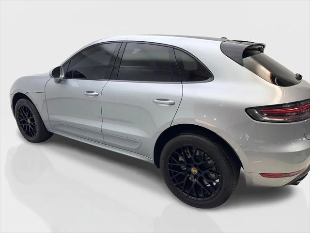 2021 Porsche Macan Turbo