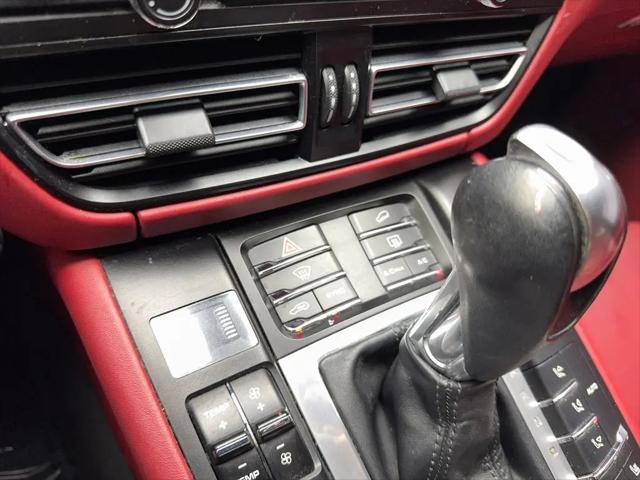 2021 Porsche Macan Turbo
