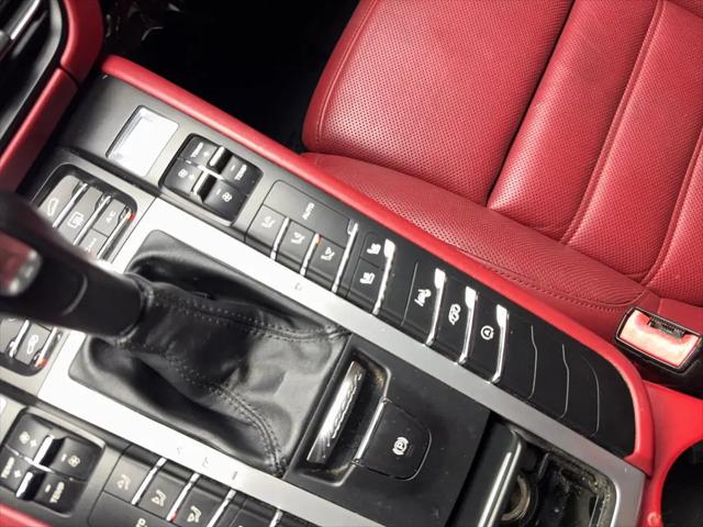 2021 Porsche Macan Turbo