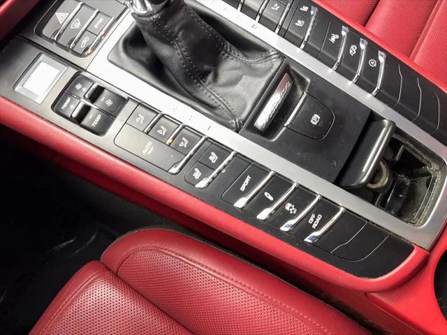 2021 Porsche Macan Turbo