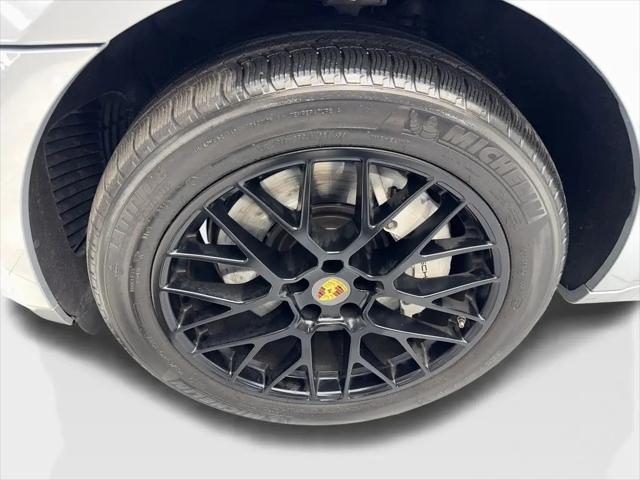 2021 Porsche Macan Turbo