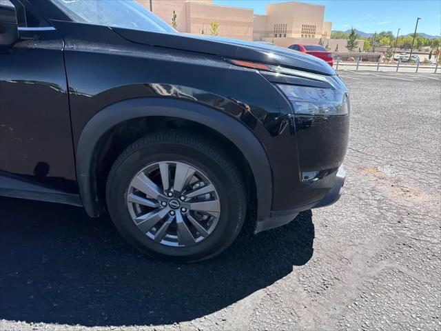 2023 Nissan Pathfinder SV 4WD