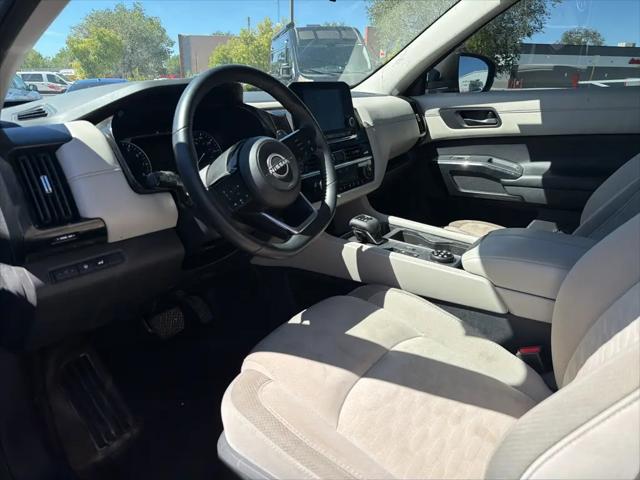2023 Nissan Pathfinder SV 4WD