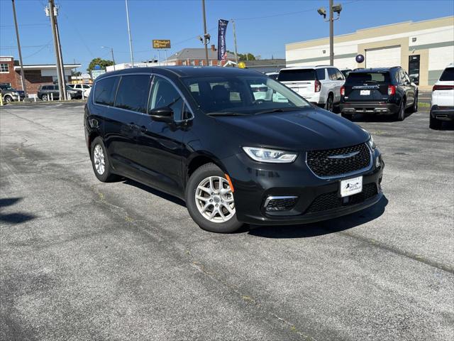2023 Chrysler Pacifica Touring L for sale in Bristol, TN