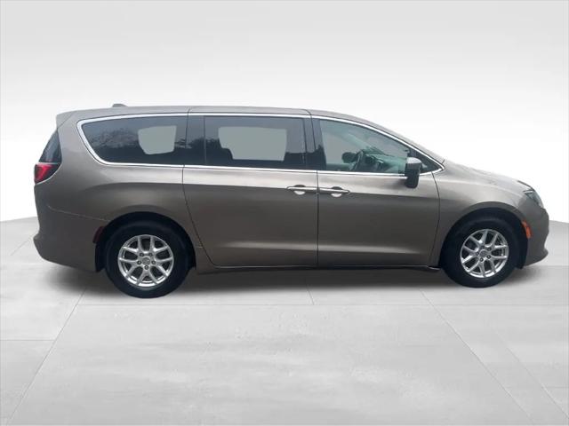 2017 Chrysler Pacifica LX