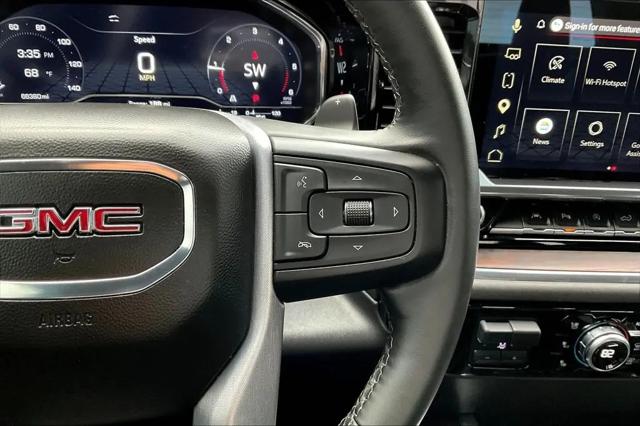2023 GMC Sierra 1500 2WD Crew Cab Short Box SLT