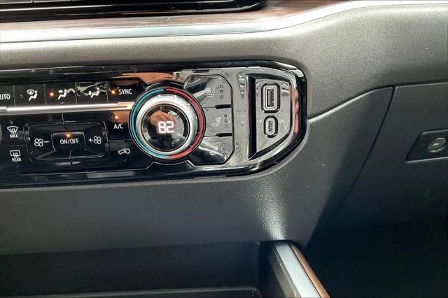 2023 GMC Sierra 1500 2WD Crew Cab Short Box SLT