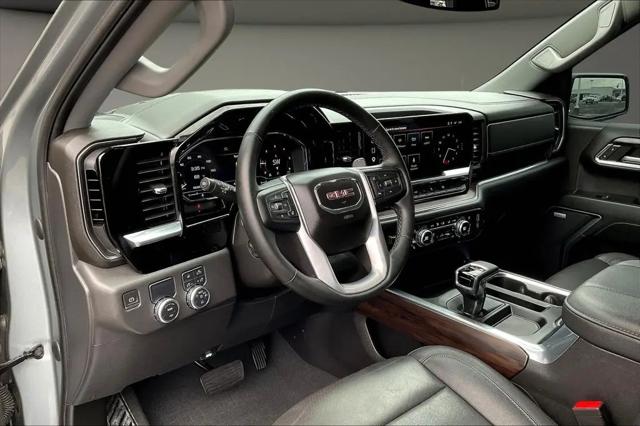 2023 GMC Sierra 1500 2WD Crew Cab Short Box SLT