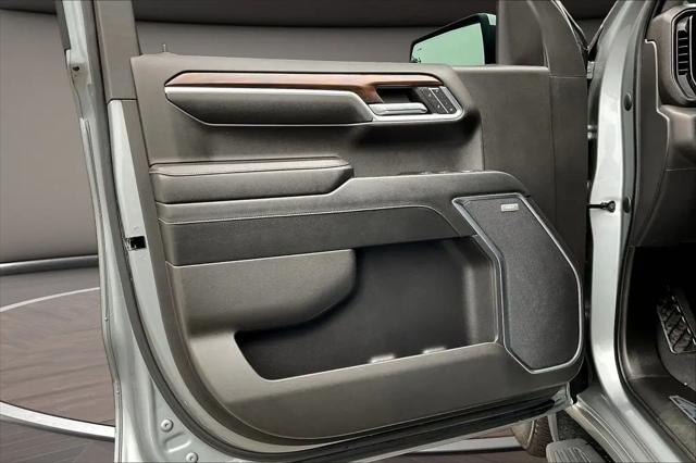 2023 GMC Sierra 1500 2WD Crew Cab Short Box SLT