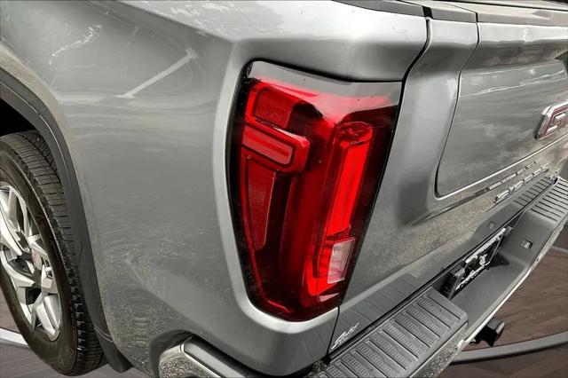 2023 GMC Sierra 1500 2WD Crew Cab Short Box SLT