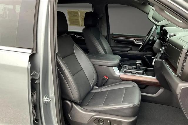 2023 GMC Sierra 1500 2WD Crew Cab Short Box SLT