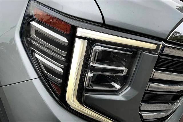 2023 GMC Sierra 1500 2WD Crew Cab Short Box SLT