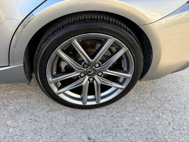 2016 Lexus IS 200t IS 200t