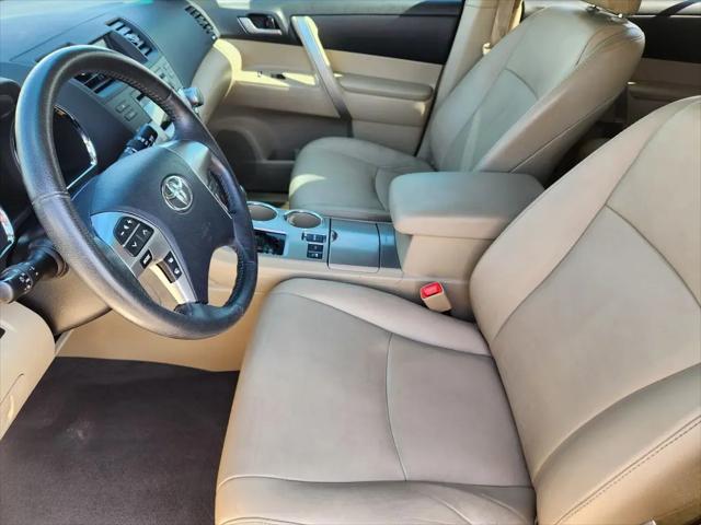2012 Toyota Highlander SE V6