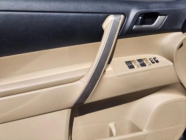 2012 Toyota Highlander SE V6