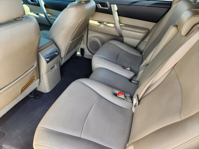 2012 Toyota Highlander SE V6