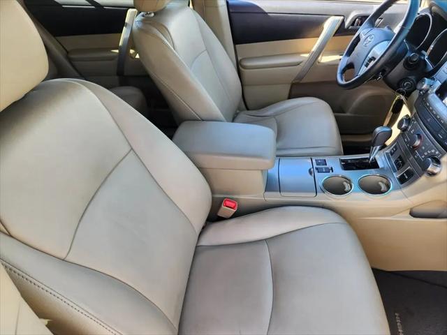 2012 Toyota Highlander SE V6