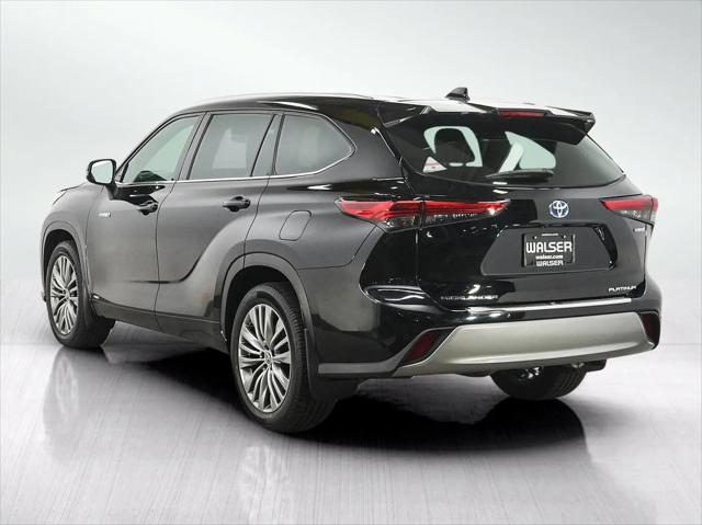 2020 Toyota Highlander Hybrid Platinum