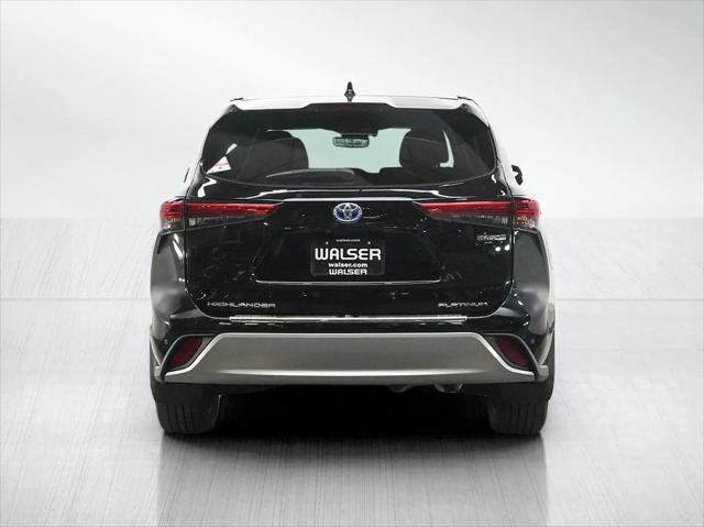 2020 Toyota Highlander Hybrid Platinum