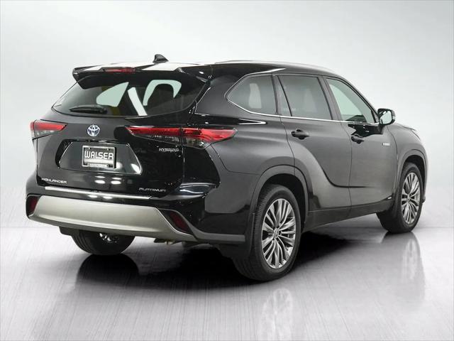 2020 Toyota Highlander Hybrid Platinum