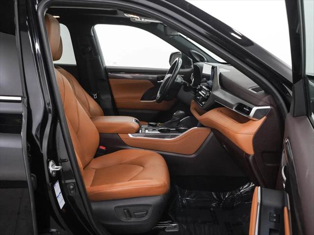 2020 Toyota Highlander Hybrid Platinum