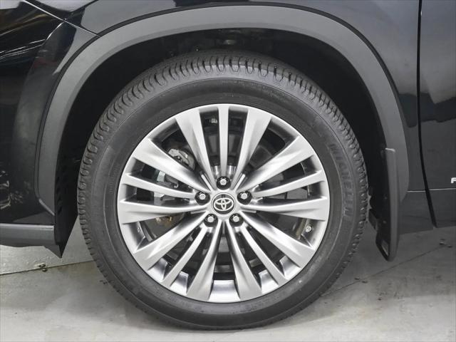 2020 Toyota Highlander Hybrid Platinum