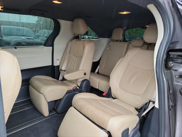 2021 Toyota Sienna Limited