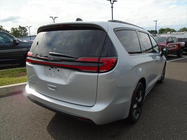 2026 Chrysler Pacifica Select 2026 Chrysler Pacifica Select