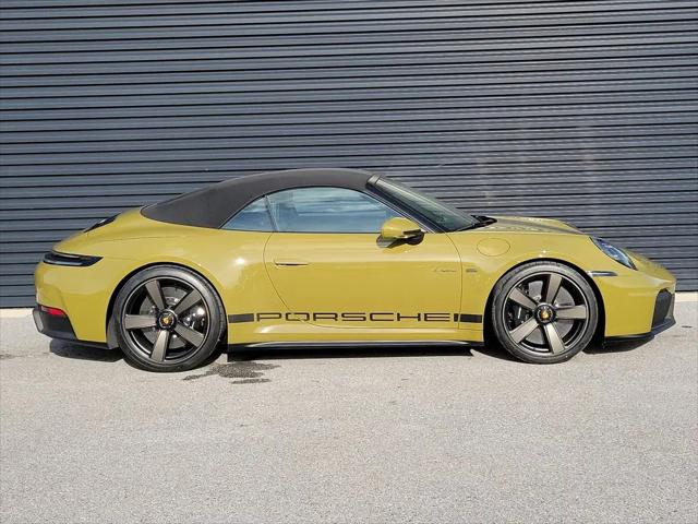 2026 Porsche 911 Carrera 4 GTS Cabriolet