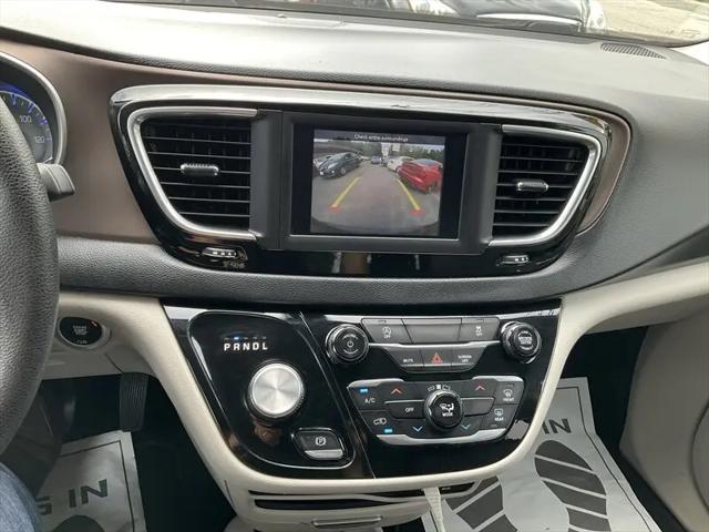 2020 Chrysler Voyager LXI