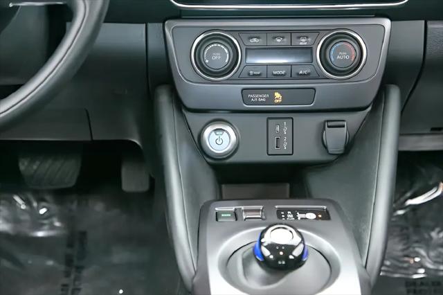 2025 Nissan LEAF S