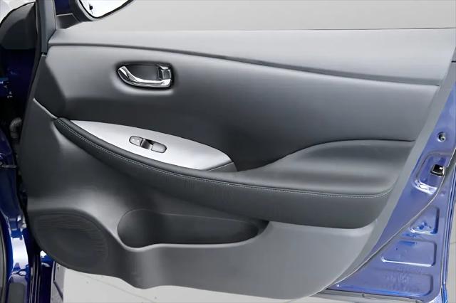 2025 Nissan LEAF S